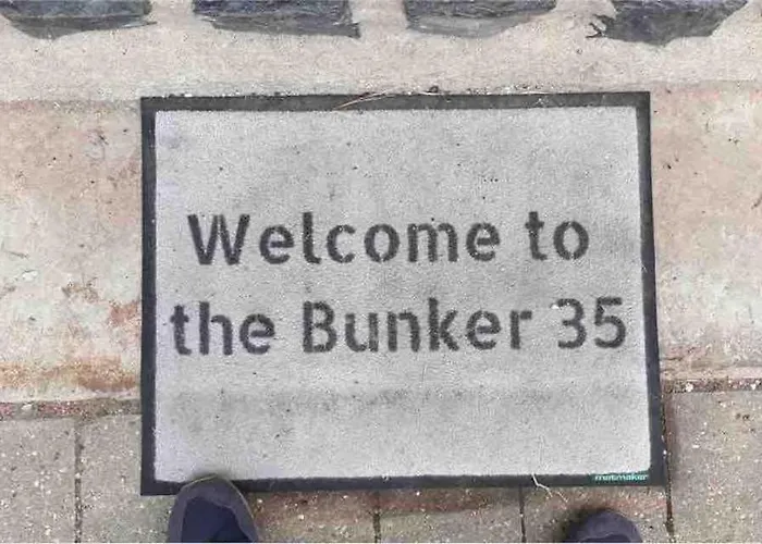 Bunker 35 度假居 *